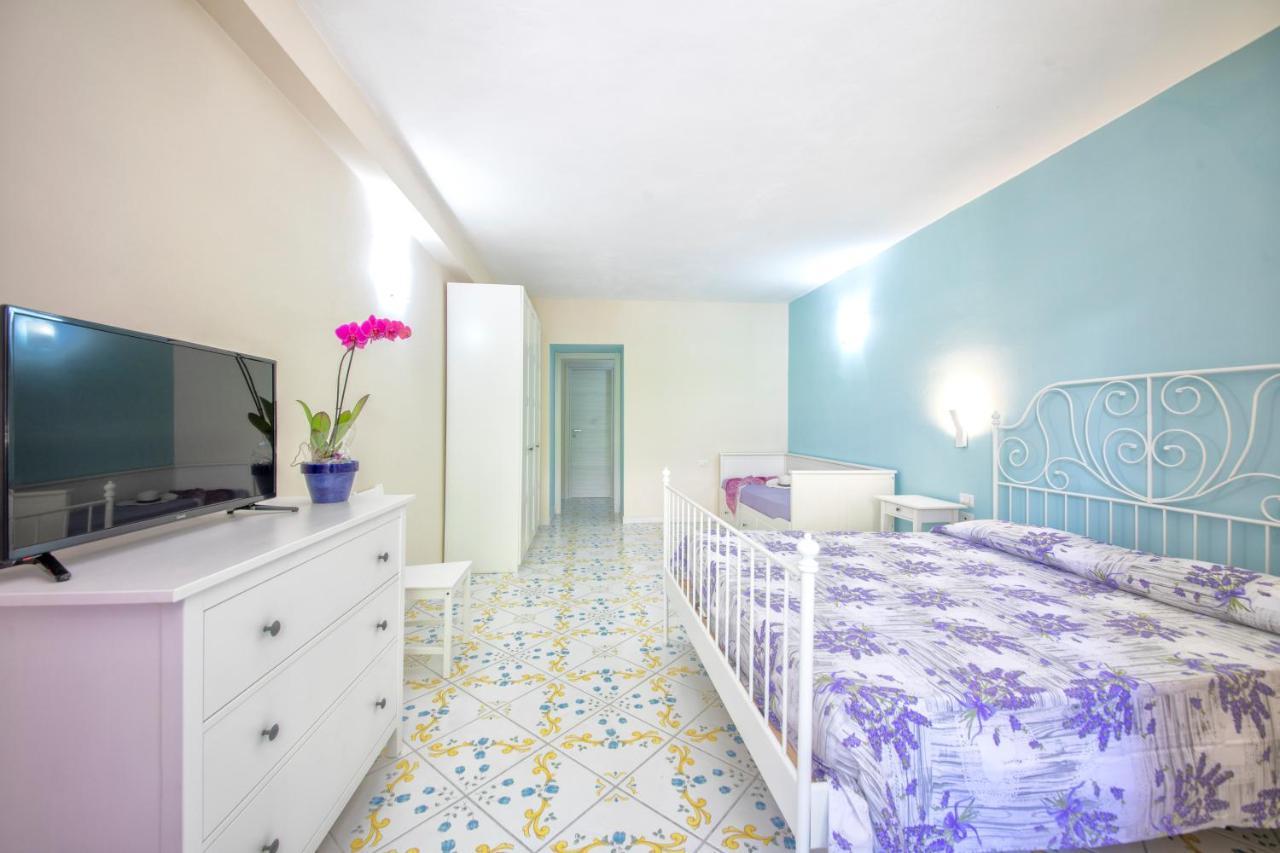 Hotel Il Nespolo Casamicciola Terme Buitenkant foto