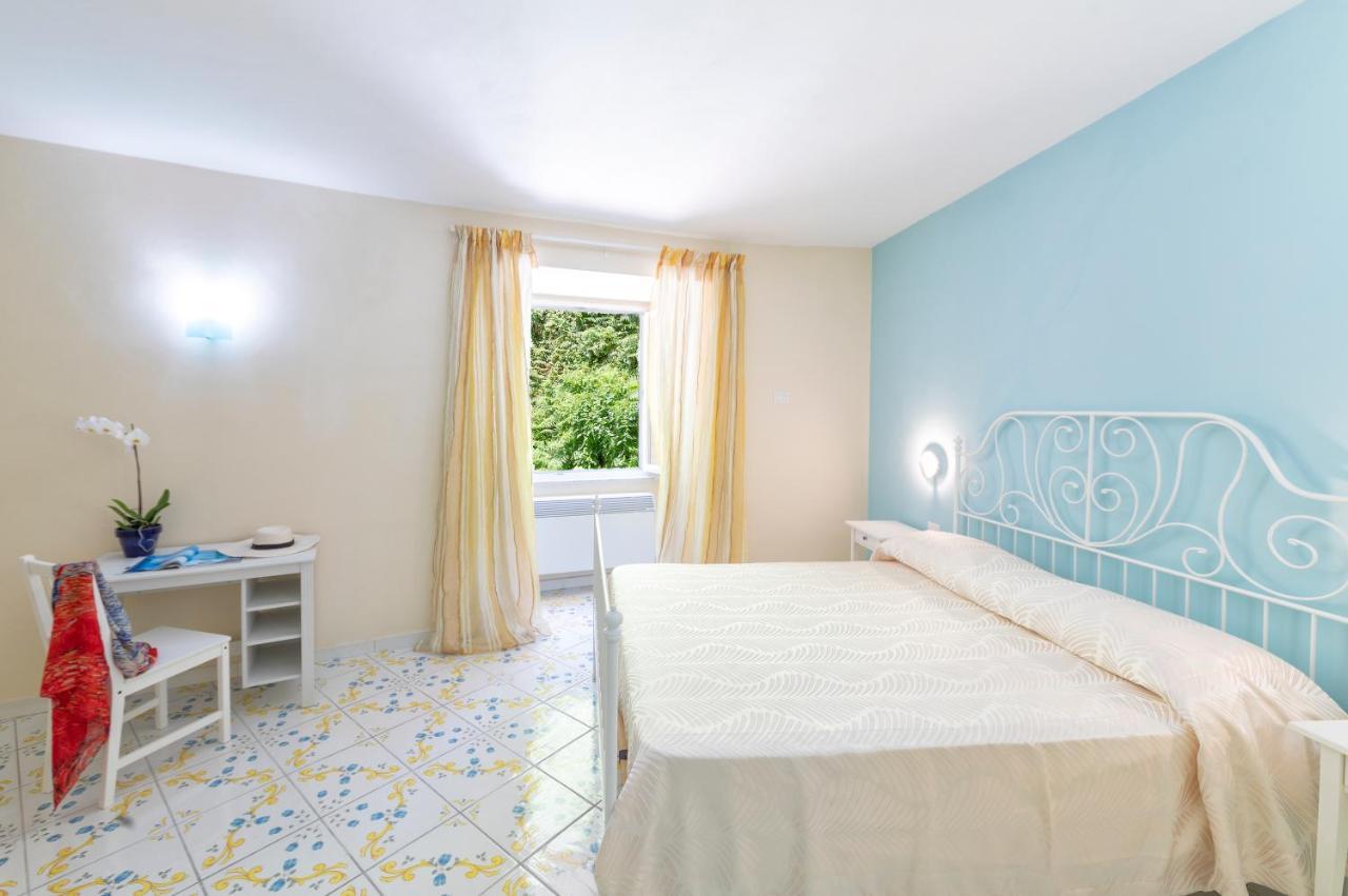 Hotel Il Nespolo Casamicciola Terme Buitenkant foto