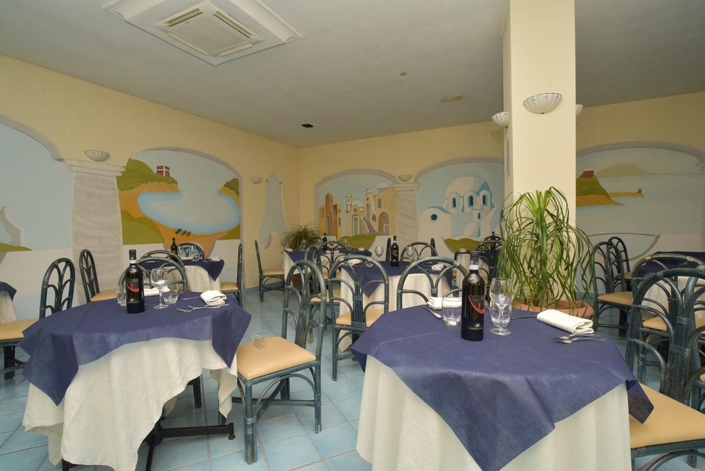 Hotel Il Nespolo Casamicciola Terme Buitenkant foto